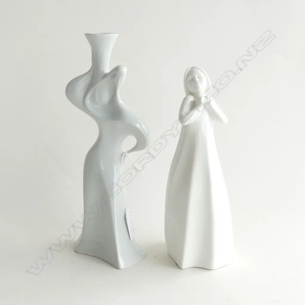 2 WHITE PORCELAIN FIGURINES; ROYAL DOULTON 'THANKFUL'  (H 235MM) + 1 OTHER Image 1++