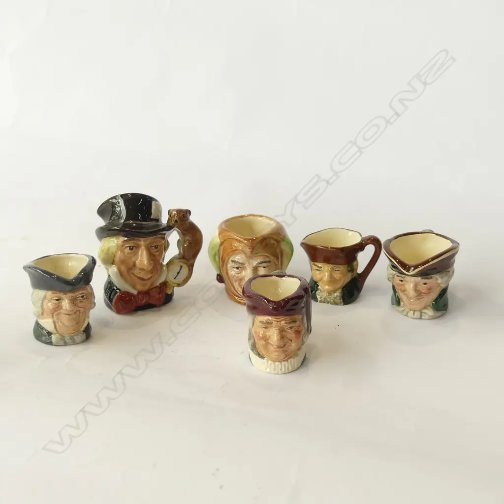 6 ASST ROYAL DOULTON MINIATURE CHARACTER JUGS AVG H. 40MM Image 1++