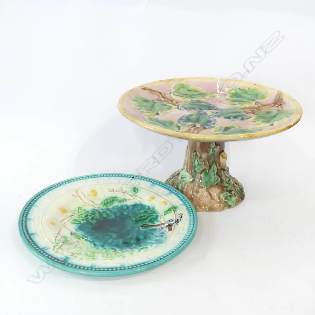 2 PCES VINTAGE MAJOLICA; PLATE & COMPORT Image 1++