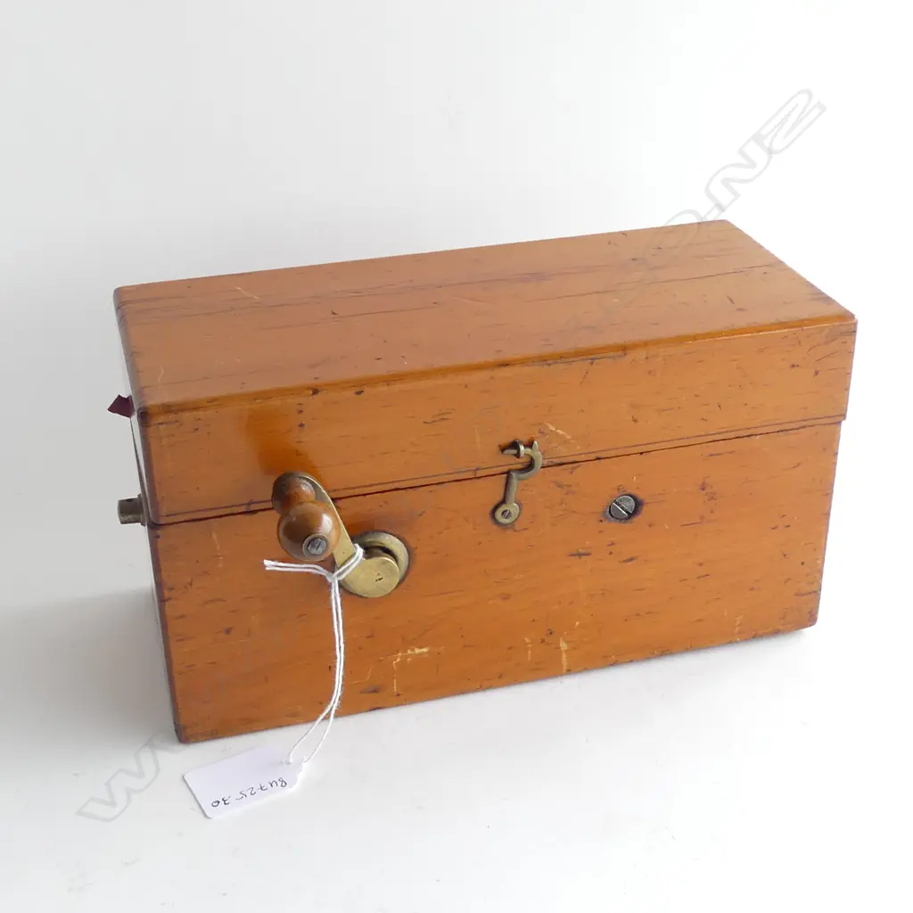 VICTORIAN 'MAGNETO-ELECTRIC MACHINE' [FOR NERVOUS & OTHER DISEASES], in PINE CASE 230 X 100 X 120mm Image 1++