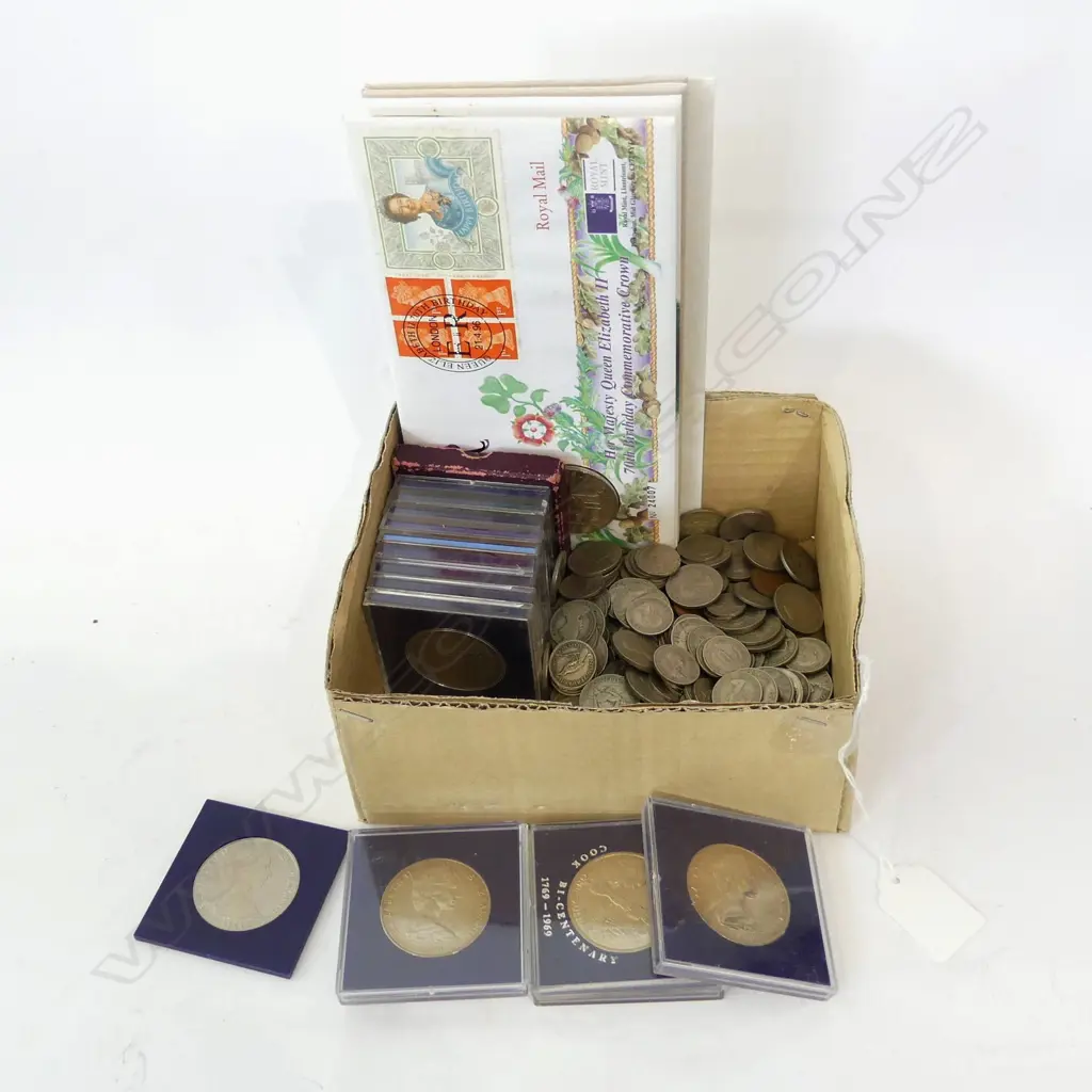 COLLECTION ASST. COINS / COMMEMORATIVE TOKENS ETC Image 1++