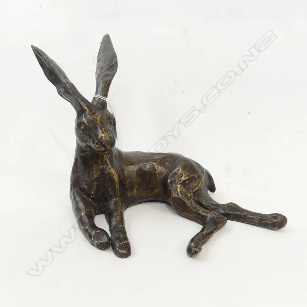 BRONZE LYING DOWN RESTING HARE L.220mm Image 1++