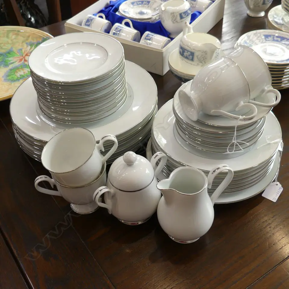 NORITAKE 'SILVERDALE' PART SET INCL 6 DINNER PLATES Image 1++