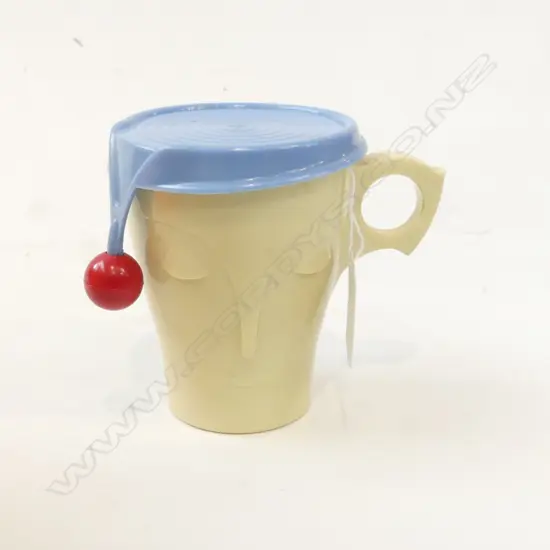 BOURN-VITA PLASTIC LIDDED NIGHT CAP CUP