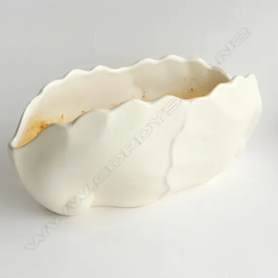 WHITE CROWN LYNN VASE W.270mm