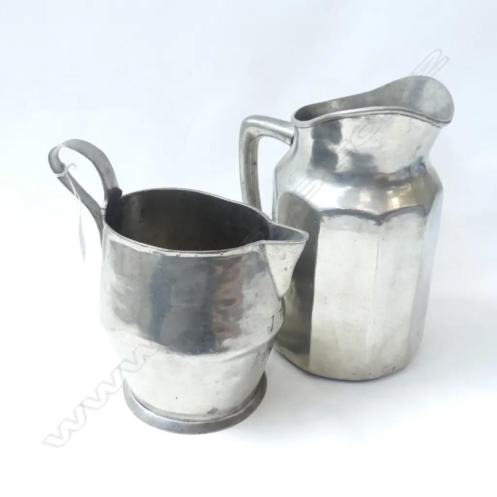 2 PEWTER JUGS H.225 / 260mm Image 1++