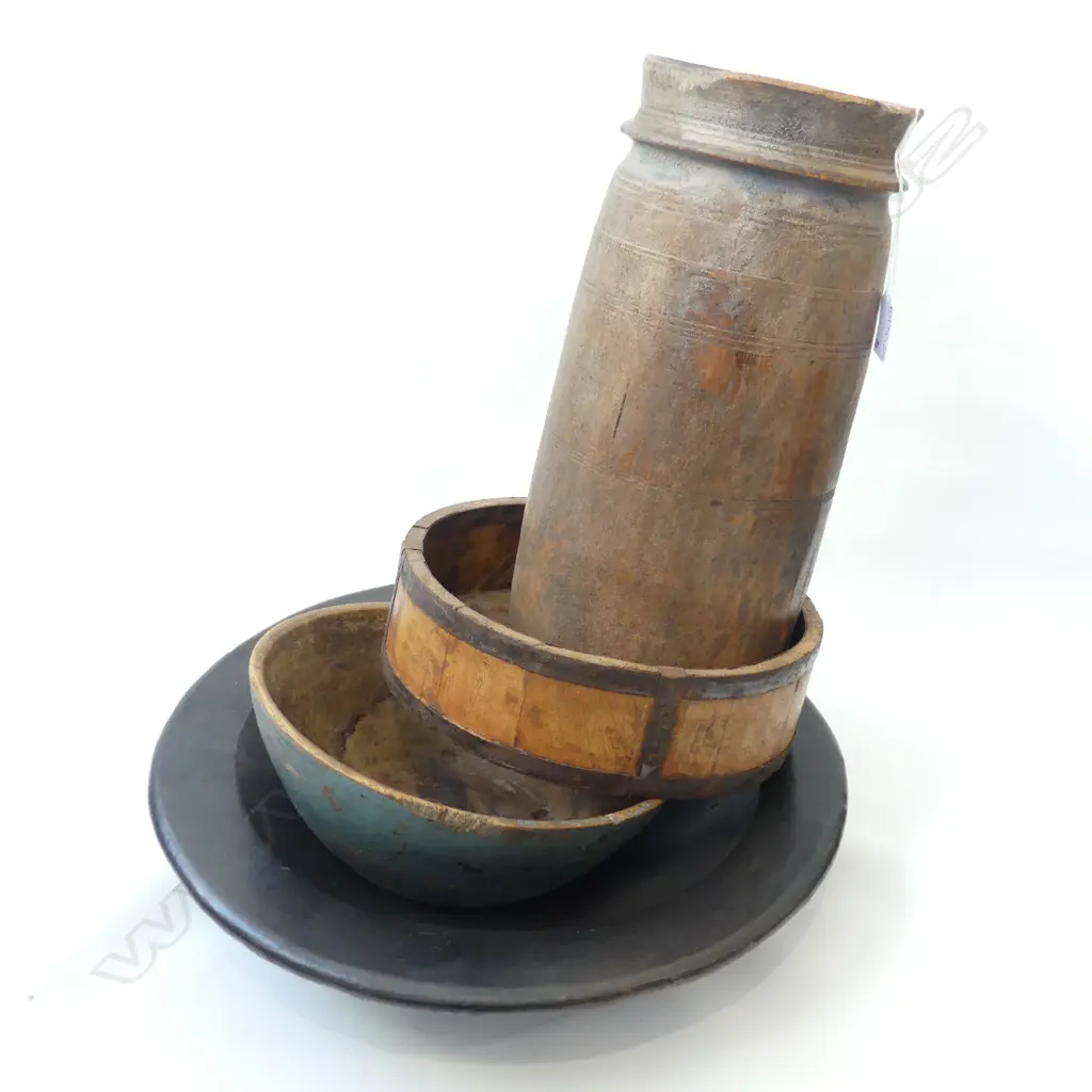 4 TRIBAL PCES; LGE EARTHENWARE BOWL 400mm dia, 2 WOODEN BOWLS & VASE H.340mm Image 1++