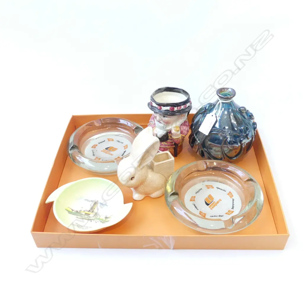 RABBIT VESTA + CARLTON CENT.EXHIB. DISH + 2 GLASS ASHTRAYS ETC Image 1++
