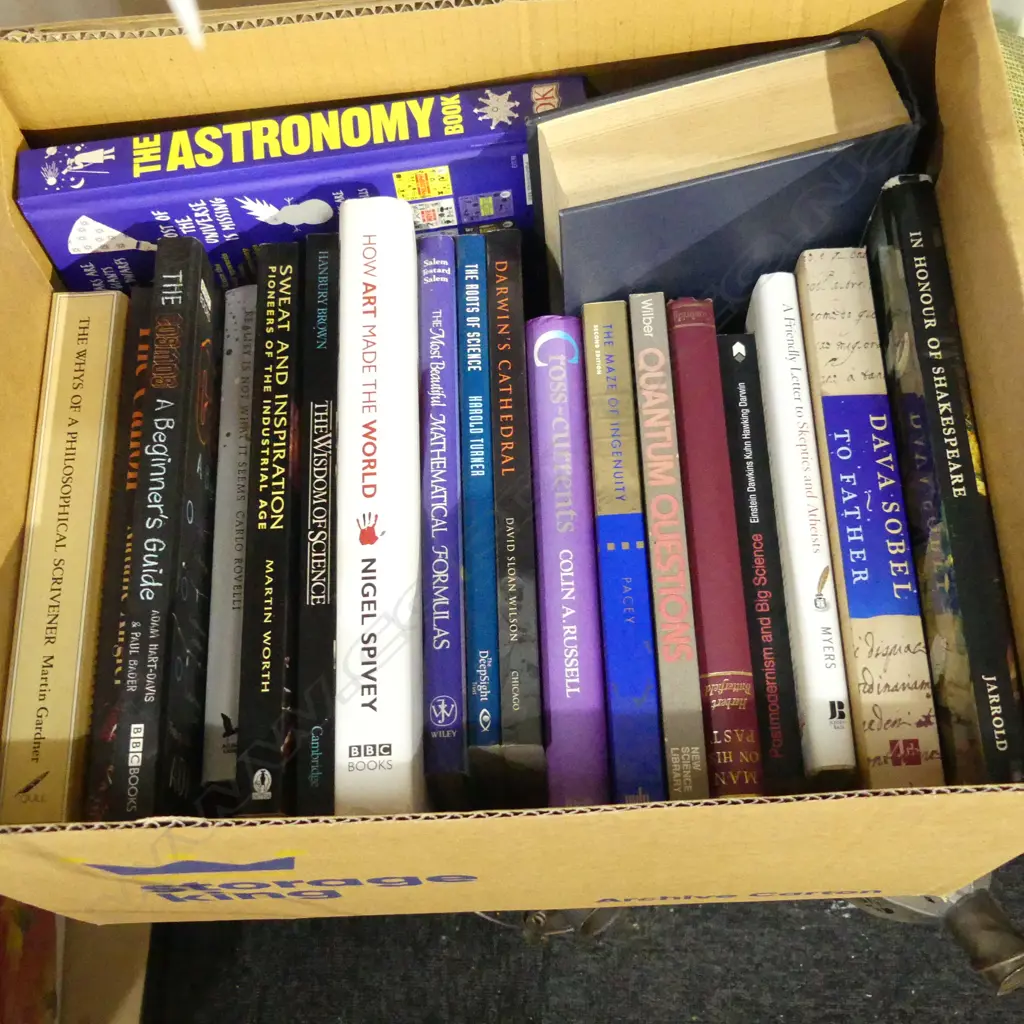 BOX OF ASST BOOKS Image 1++