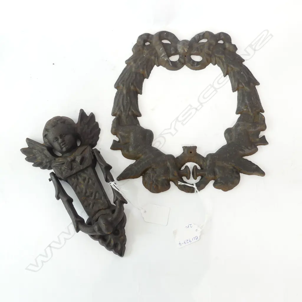 LG CAST IRON CHERUB DOOR KNOCKER Image 1++