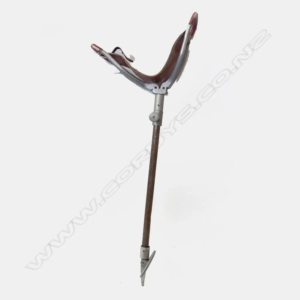 VINTAGE SHOOTING STICK FOLDING CHAIR Image 1++