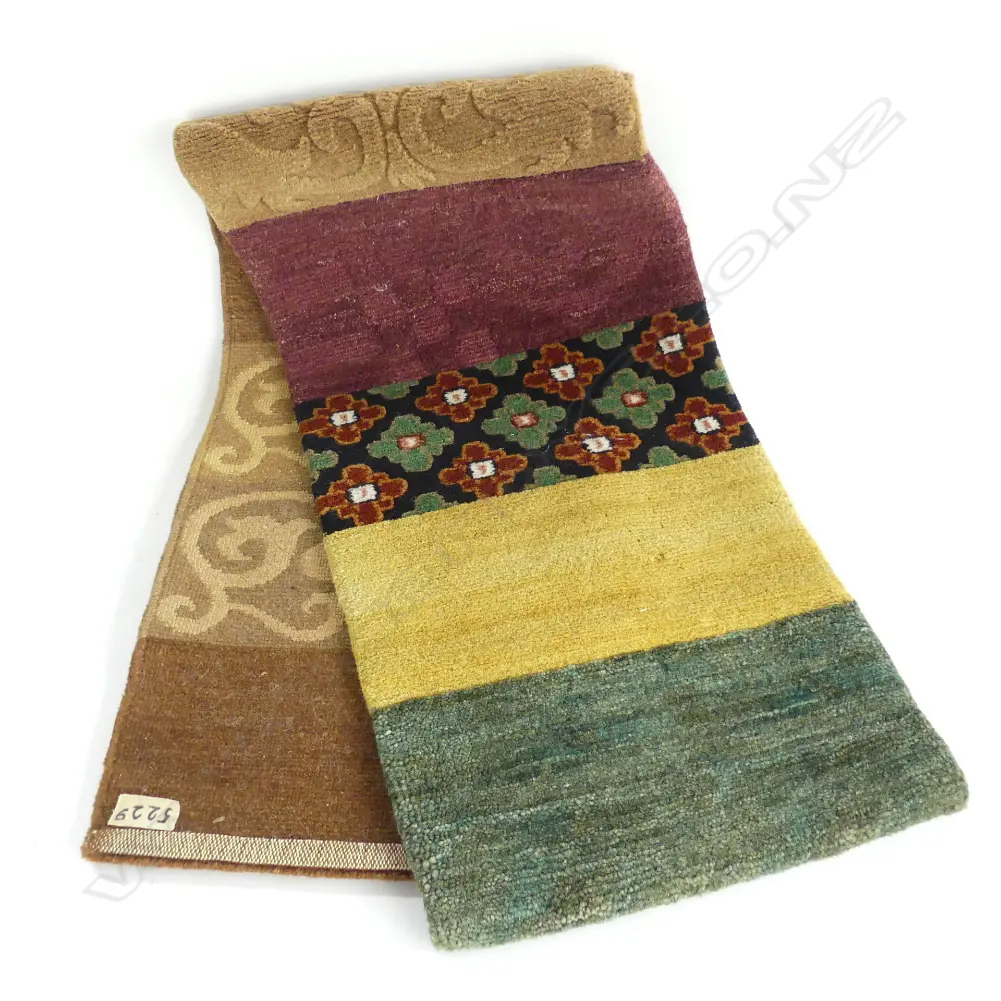 SAMPLE RUG MULTI DESIGN 320 X 1130MM    (TABLE RUNNER?) Image 1++