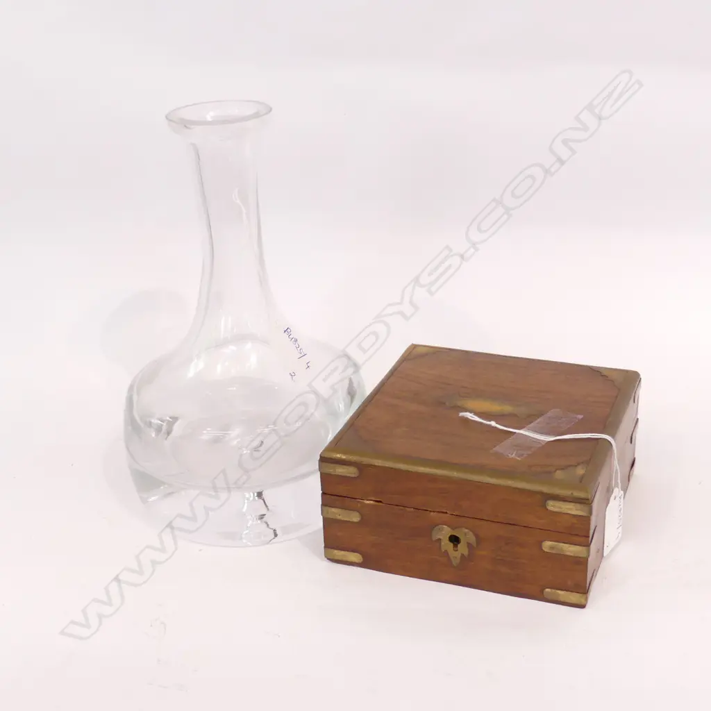 DECANTER (no stopper) + WOODEN BOX w. BRASS DETAILING W.150mm Image 1++