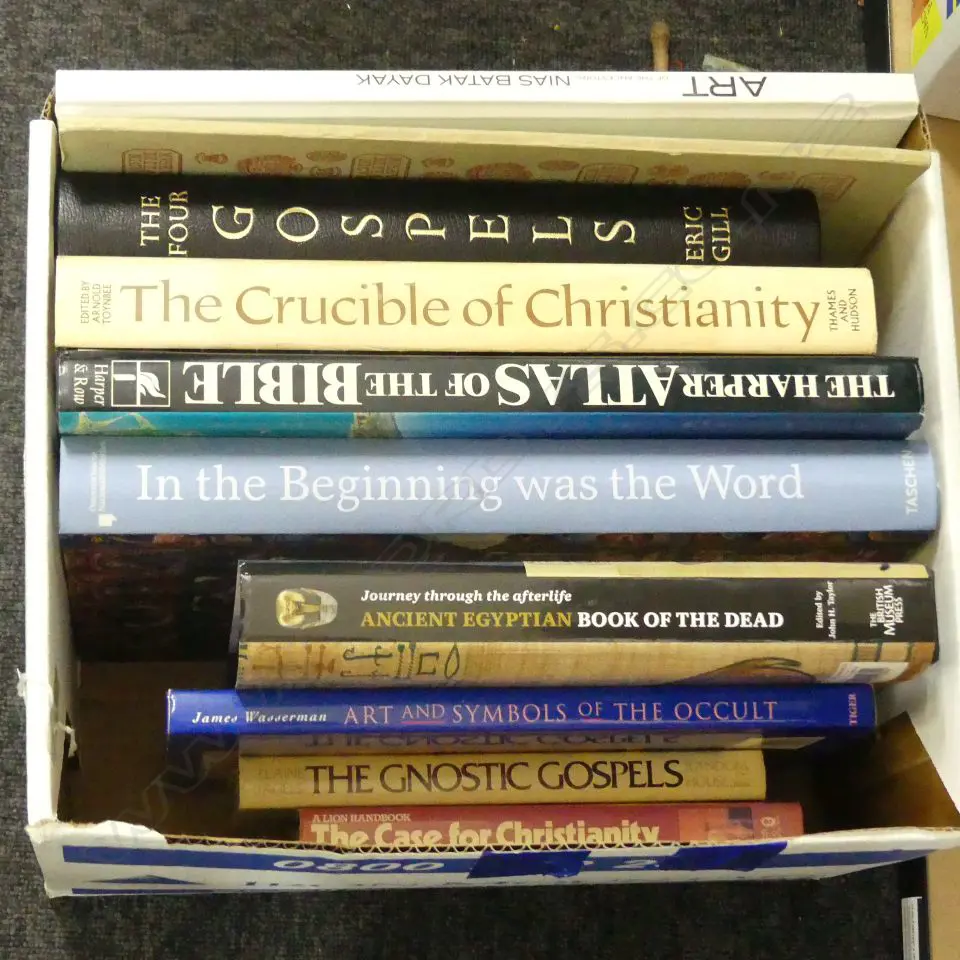 BOX OF ASST BOOKS Image 1++