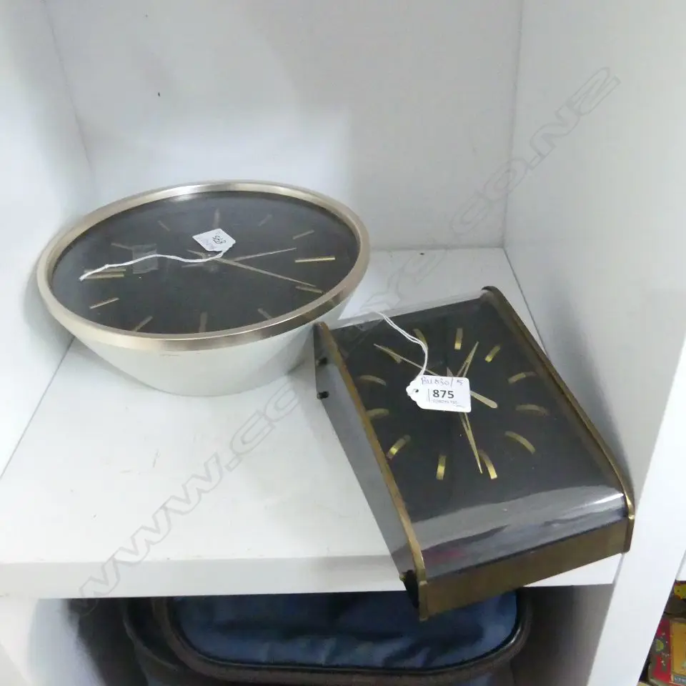 2 VINTAGE WALL CLOCKS; 'ENGLISH CLOCK SYSTEMS' 245mm dia + 'OVIVO' H.190mm Image 1++