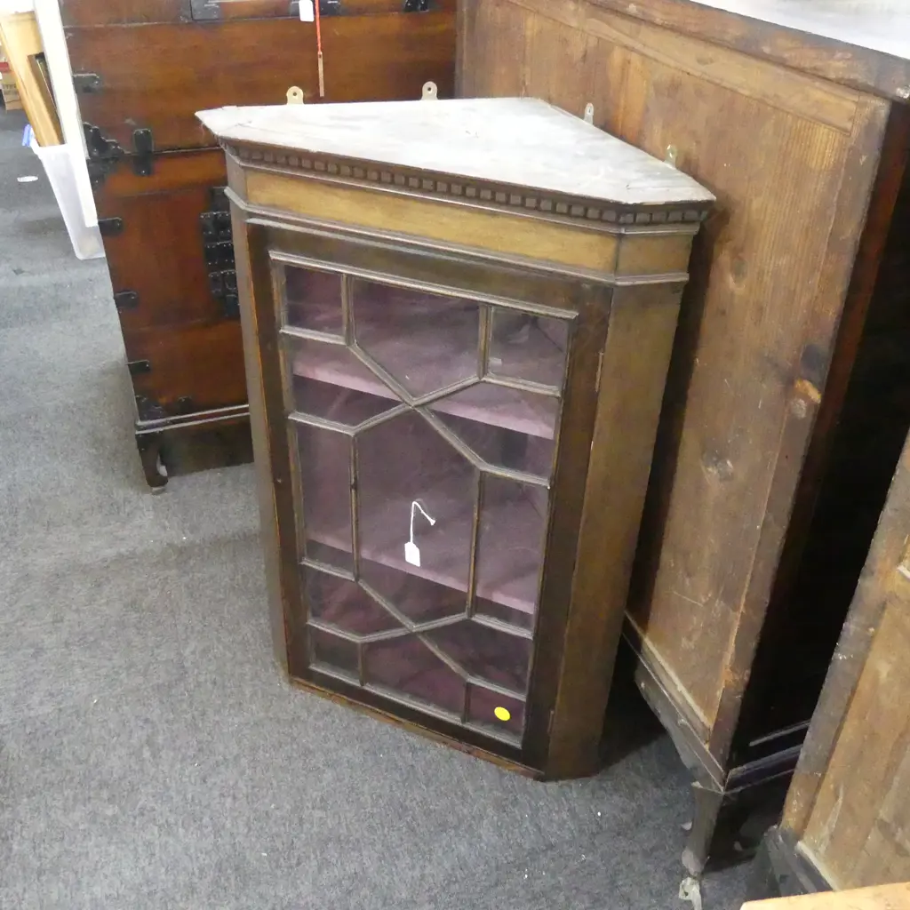 GEORGIAN STYLE GLAZED CORNER CABINET (top only) H.915mm Image 1++