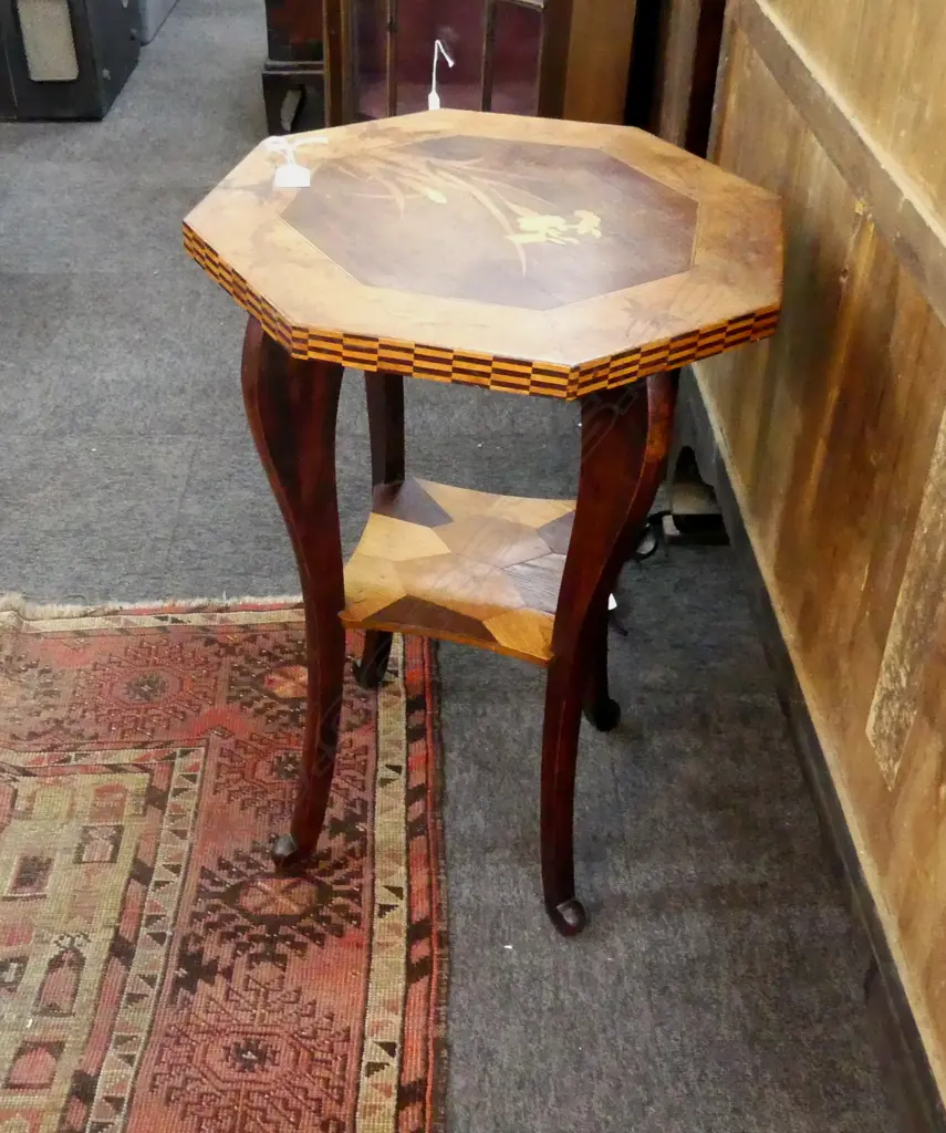 VINTAGE INLAID SIDE TABLE H.610mm 405mm dia Image 1++