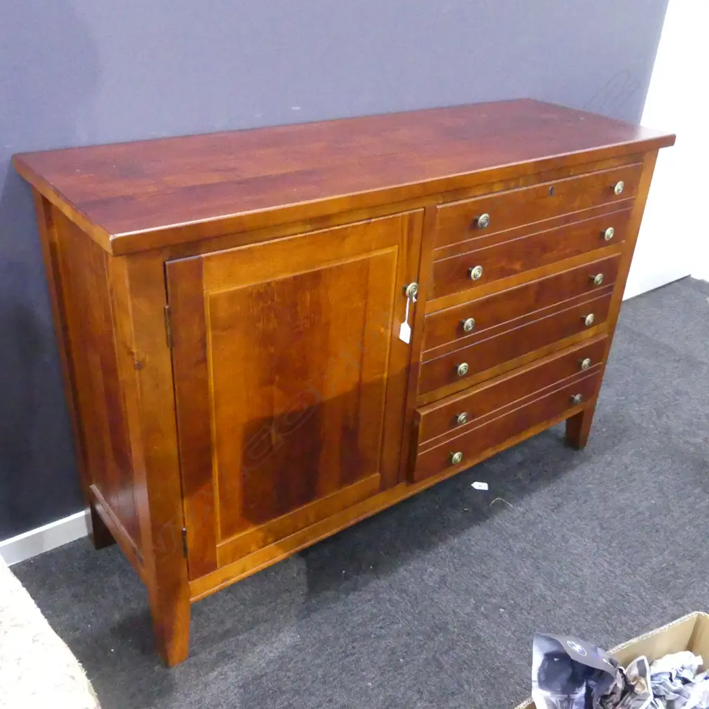 BEDROOM UNIT; 3 DRAWERS & CUPBOARD 1240x420x830mm Image 1++