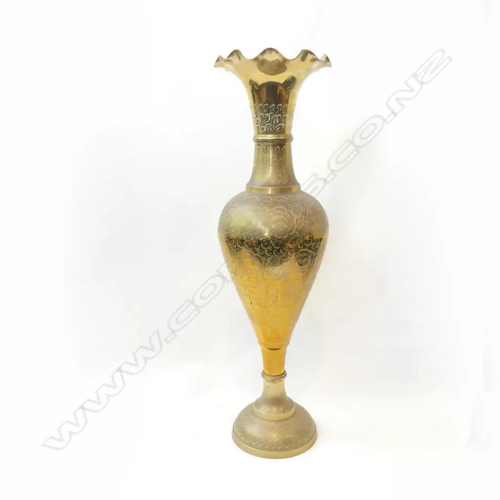 TALL BRASS FLOOR VASE H. 760MM Image 1++