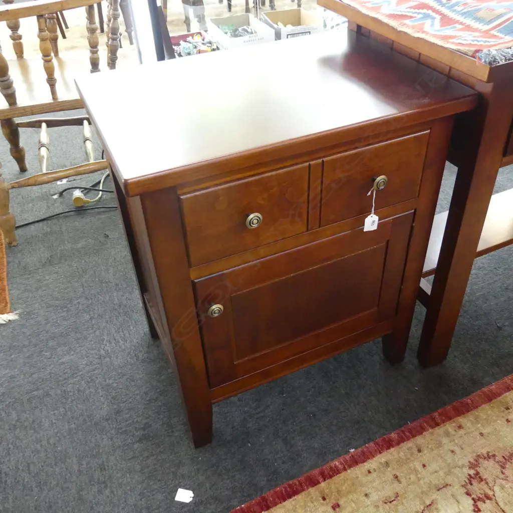 PR MAHOGANY STAINED BEDSIDE CABINETS; OTAGO FURN. CO 600x425x700mm Image 1++