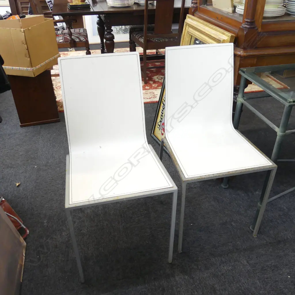 PR WHITE PLY CHAIRS Image 1++