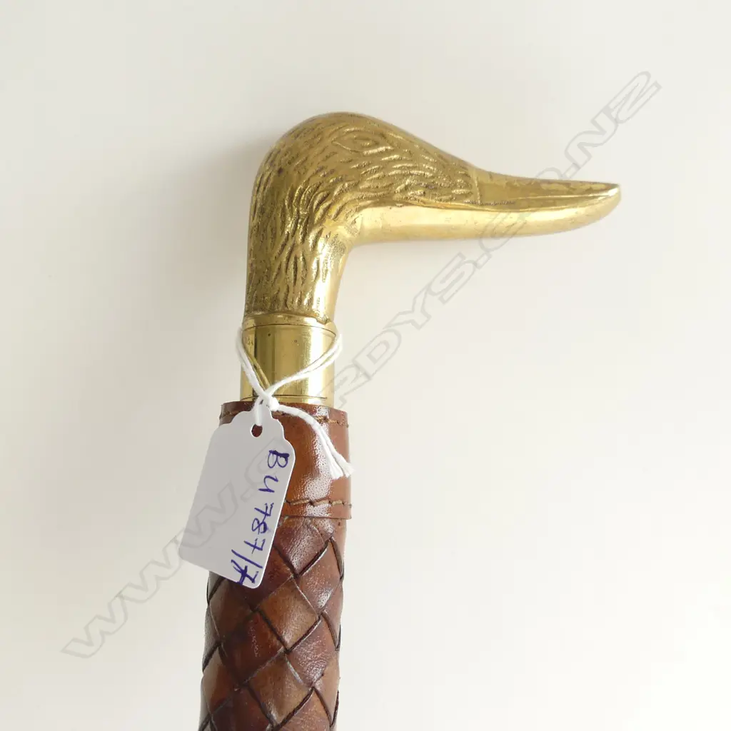 WALKING STICK; BRASS BIRDS HEAD w. WOVEN LEATHER L.920mm Image 1++
