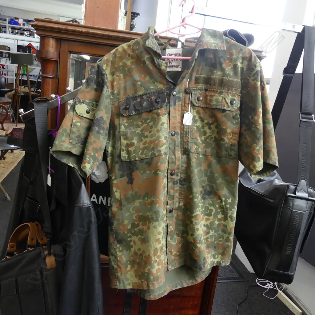 GENUINE KIT TACTICAL ARMY SHIRT SIZE M Image 1++