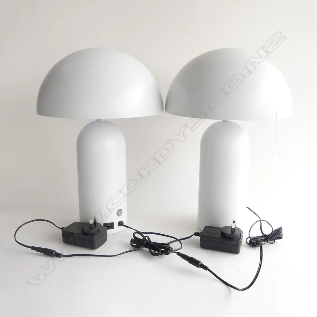 PR MASSIMO MATTE WHITE LED TOUCH DIMMING TABLE LAMPS... Image 1++