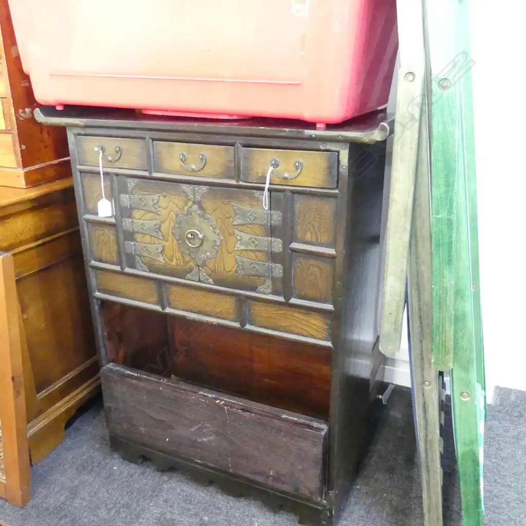 KOREAN CHEST 715x305x860mm Image 1++
