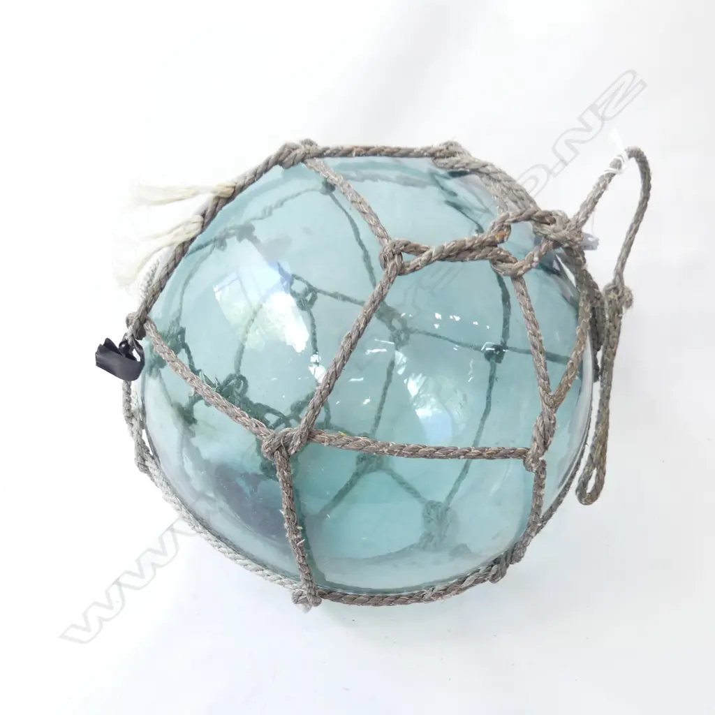 VINTAGE JAPANESE HOKKAIDO GLASS FISHING NET FLOAT D.300mm Image 1++