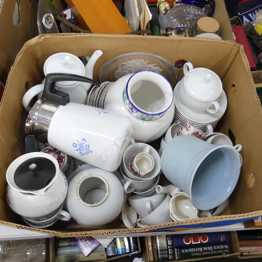 BOX LOT ASST. CHINA Image 1++