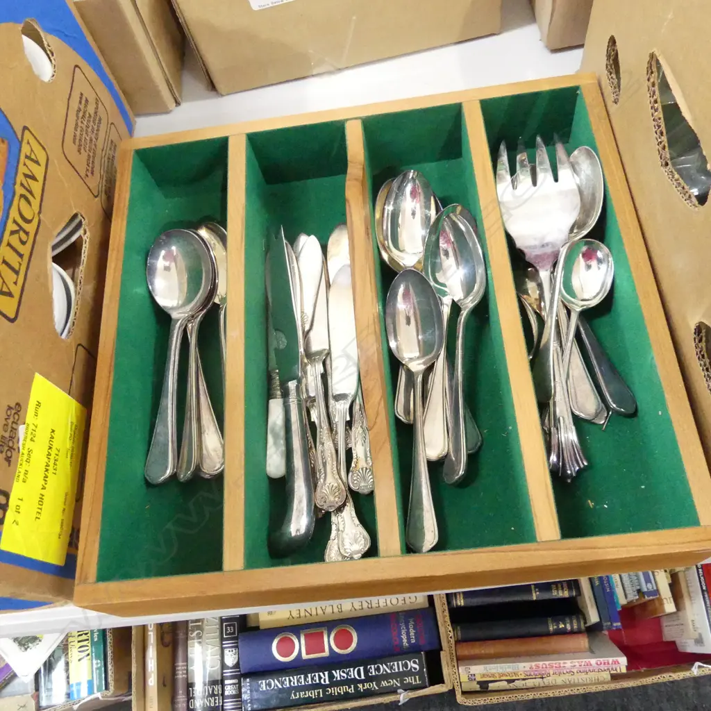 2 GREEN VELVET LINED WOODEN CUTLERY TRAYS + CONTENTS Image 1++