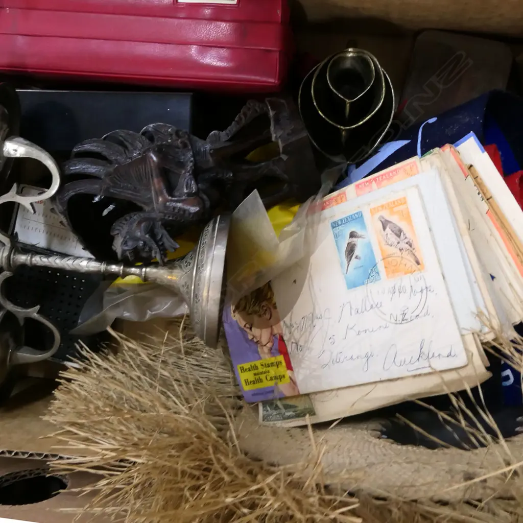 BOX MISC. INCL. OLD TRANSISTOR RADIOS, STAMPS, PENANTS ETC. Image 1++