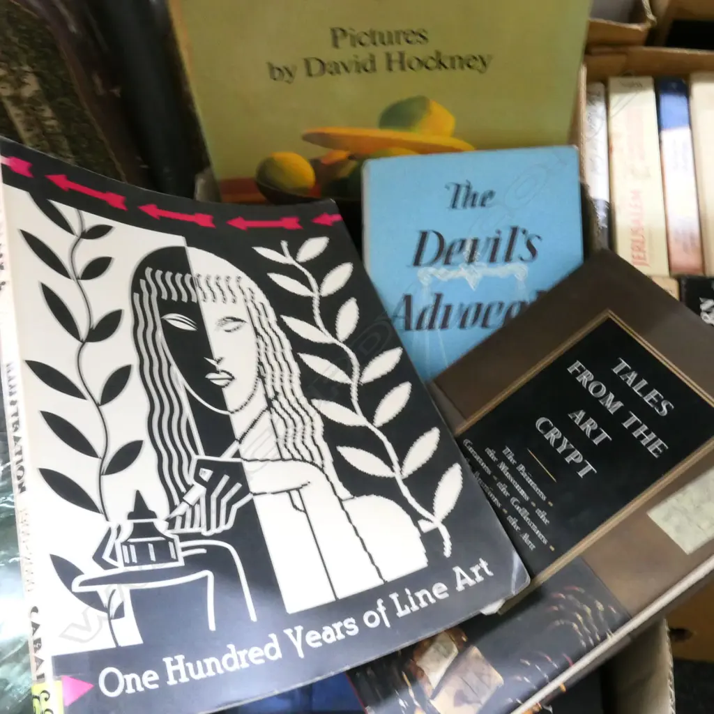 BOX ASST BOOKS; ART ETC.. Image 1++