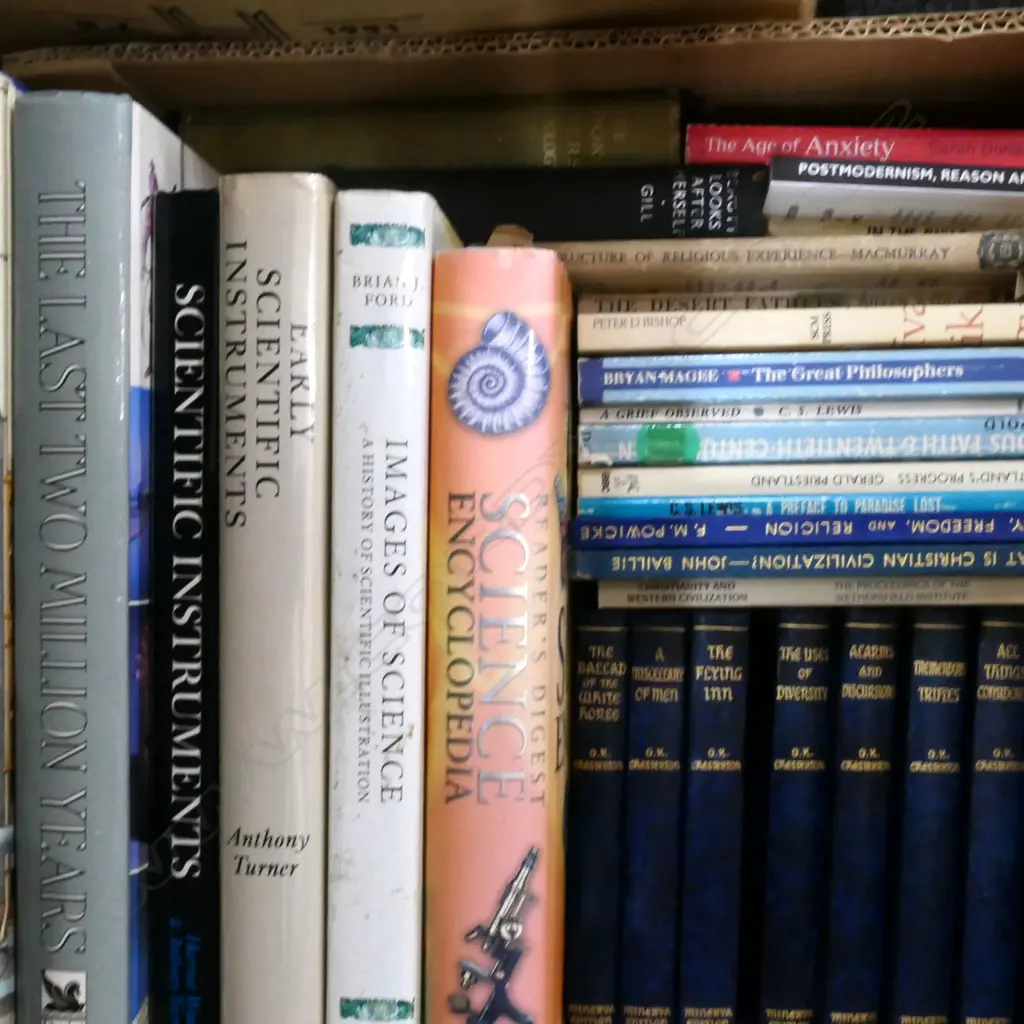 BOX OF ASST BOOKS Image 1++