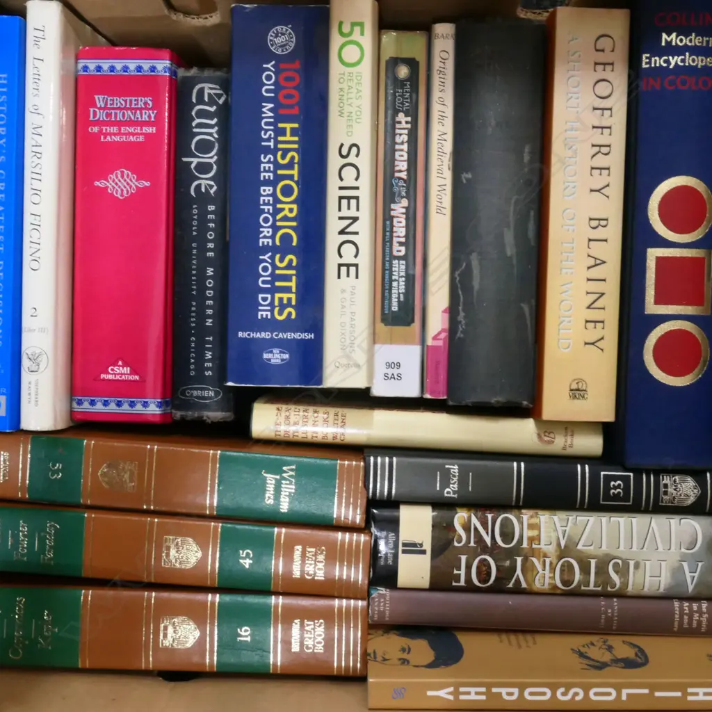 BOX OF ASST BOOKS Image 1++