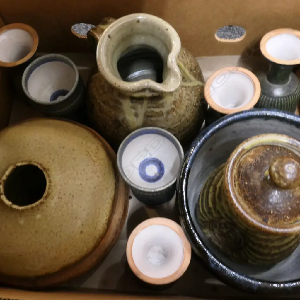 BOX LOT STUDIO POTTERY Image 1++