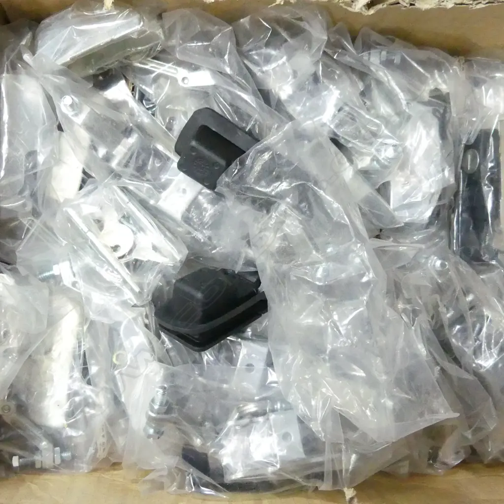 LG LOT OF NEW LOCKS - UNKNOWN USE Image 1++