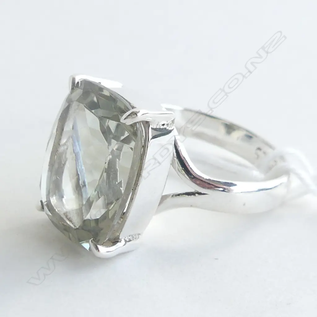 RING,  GREEN AMETHYST & .925 SILVER, SIZE P Image 1++
