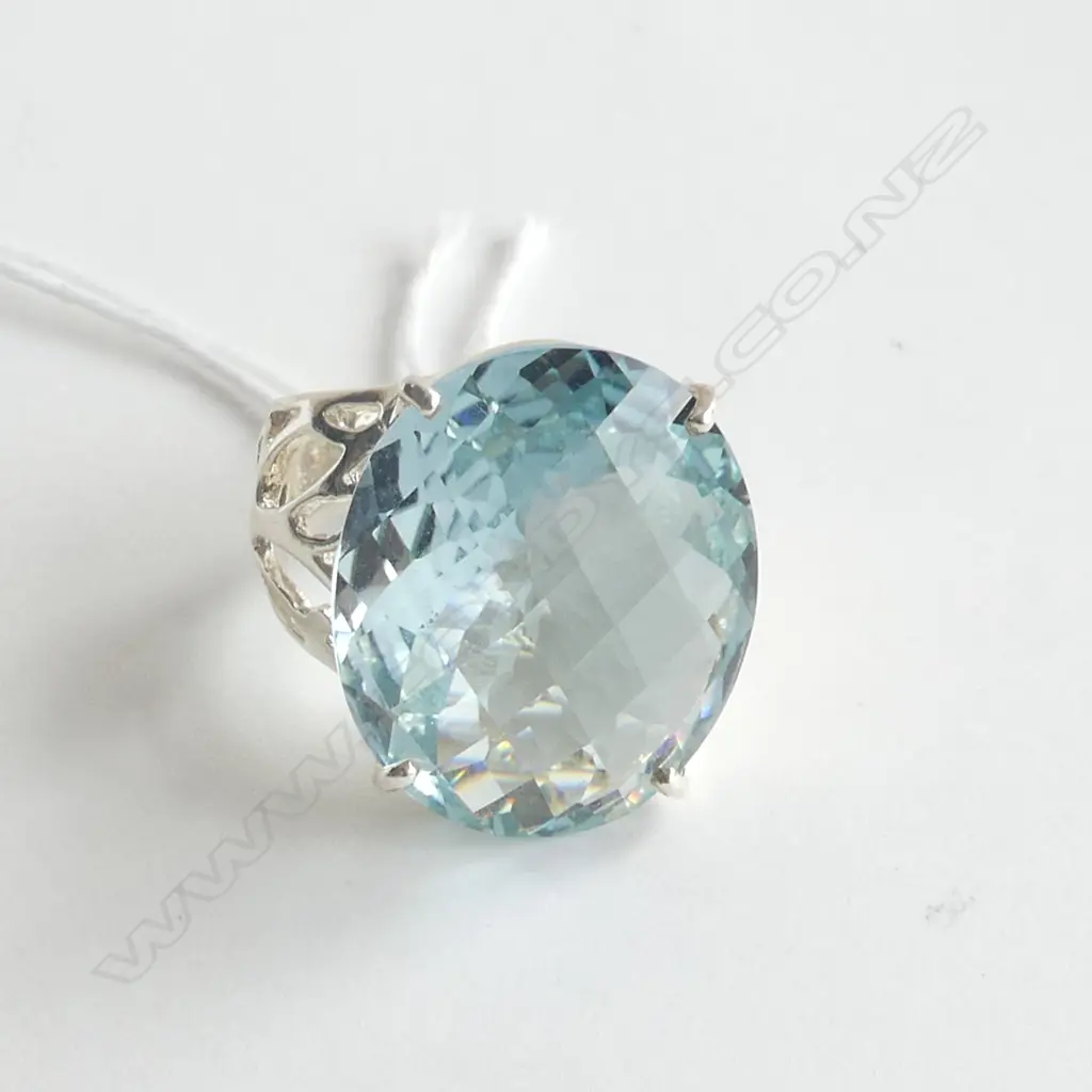 SILVER RING WITH TOPAZ STYLE STONE, SIZE N Image 1++