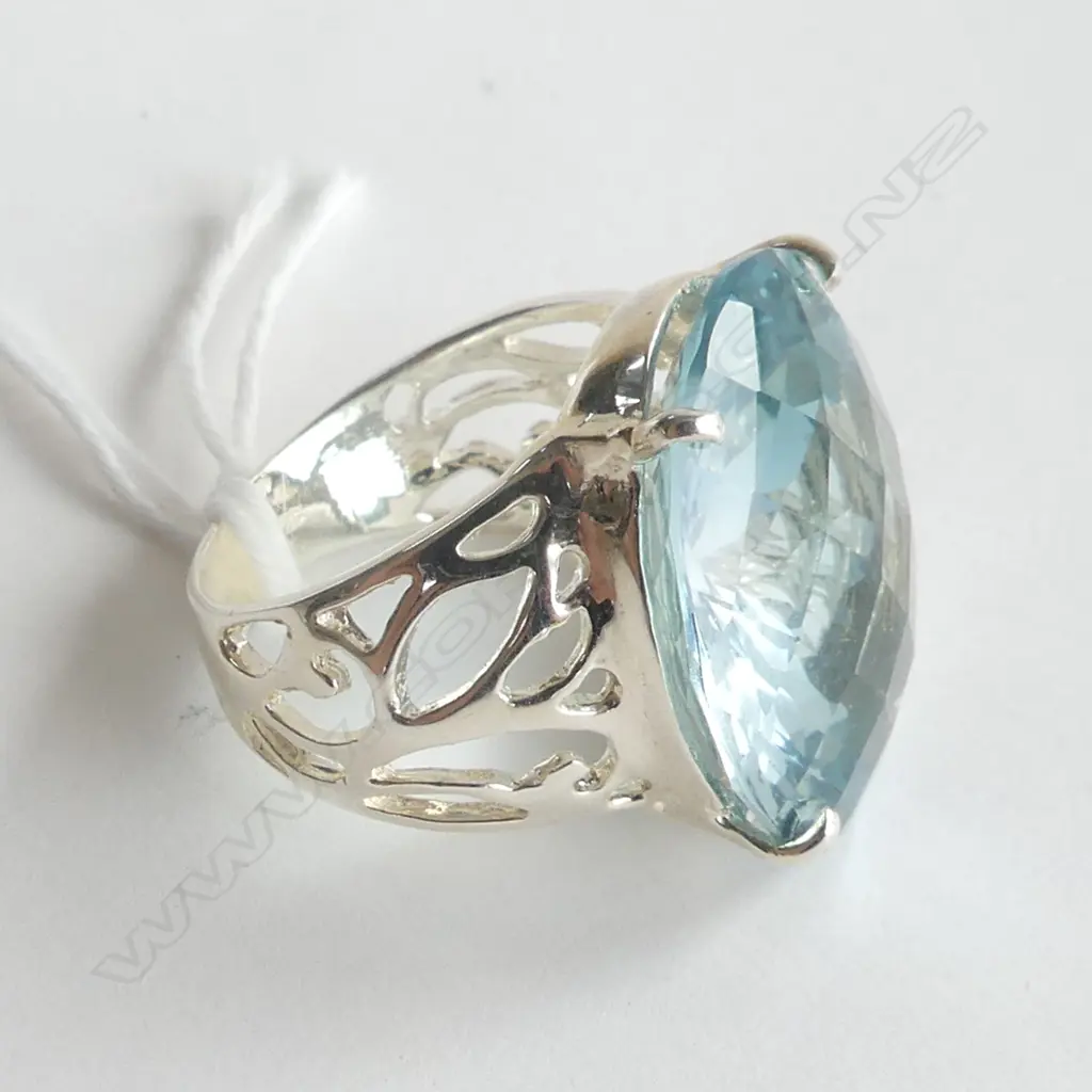 SILVER RING WITH TOPAZ STYLE STONE, SIZE N Image 1++