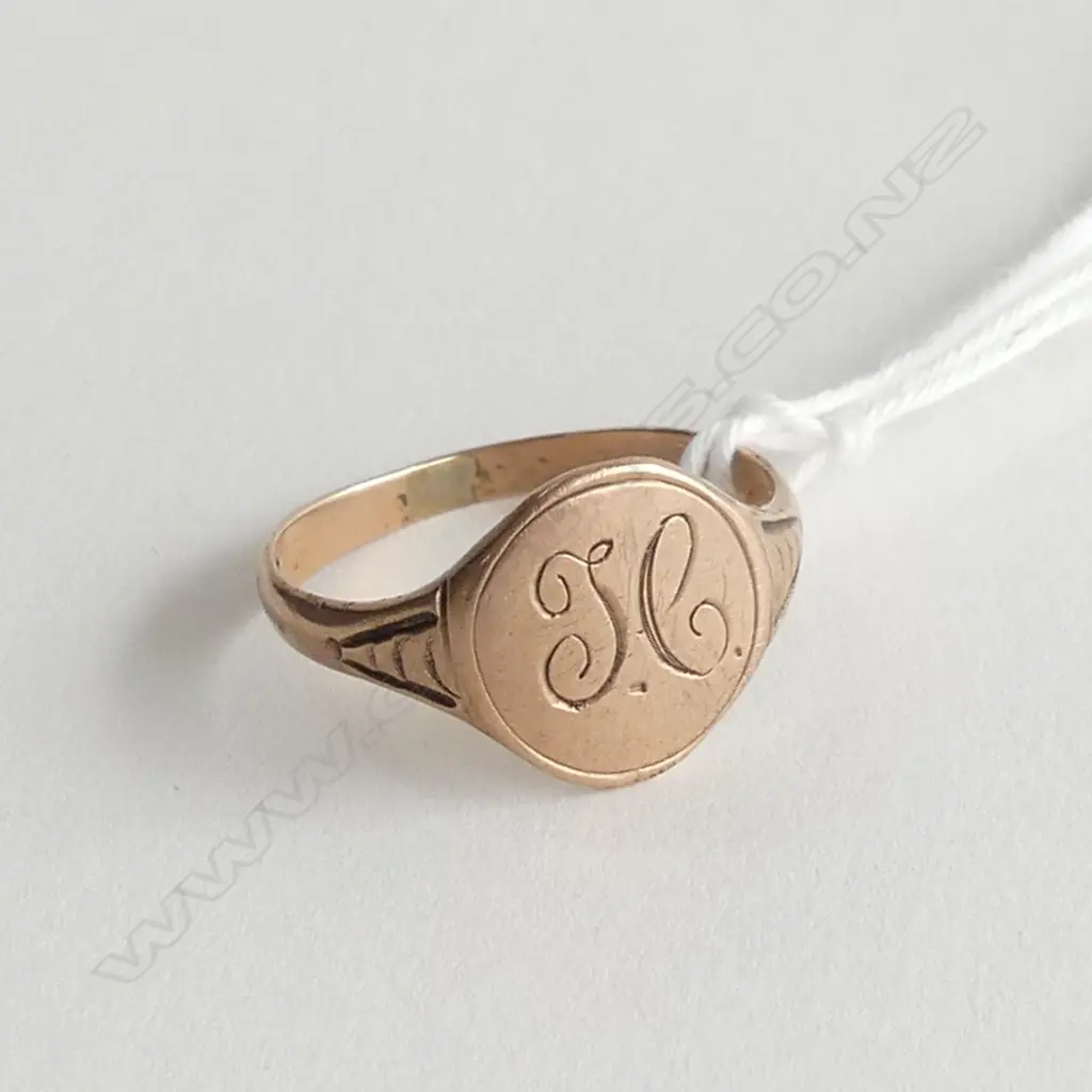 9ct. ROSE GOLD SIGNET RING 3.8gm, SIZE U Image 1++