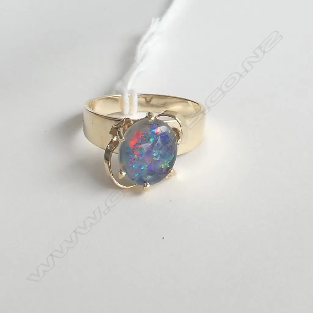 9ct. GOLD OPAL TRIPLET DRESS RING 4.5gm, SIZE O Image 1++