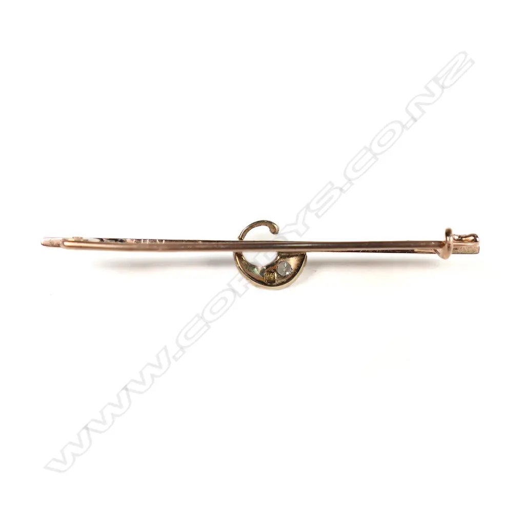 A 14ct bar brooch, Image 1++