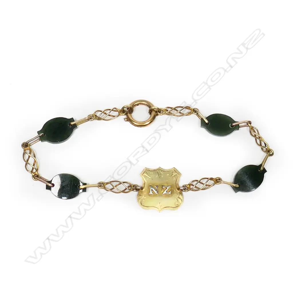 An antique 9ct gold NZ greenstone bracelet, Image 1++