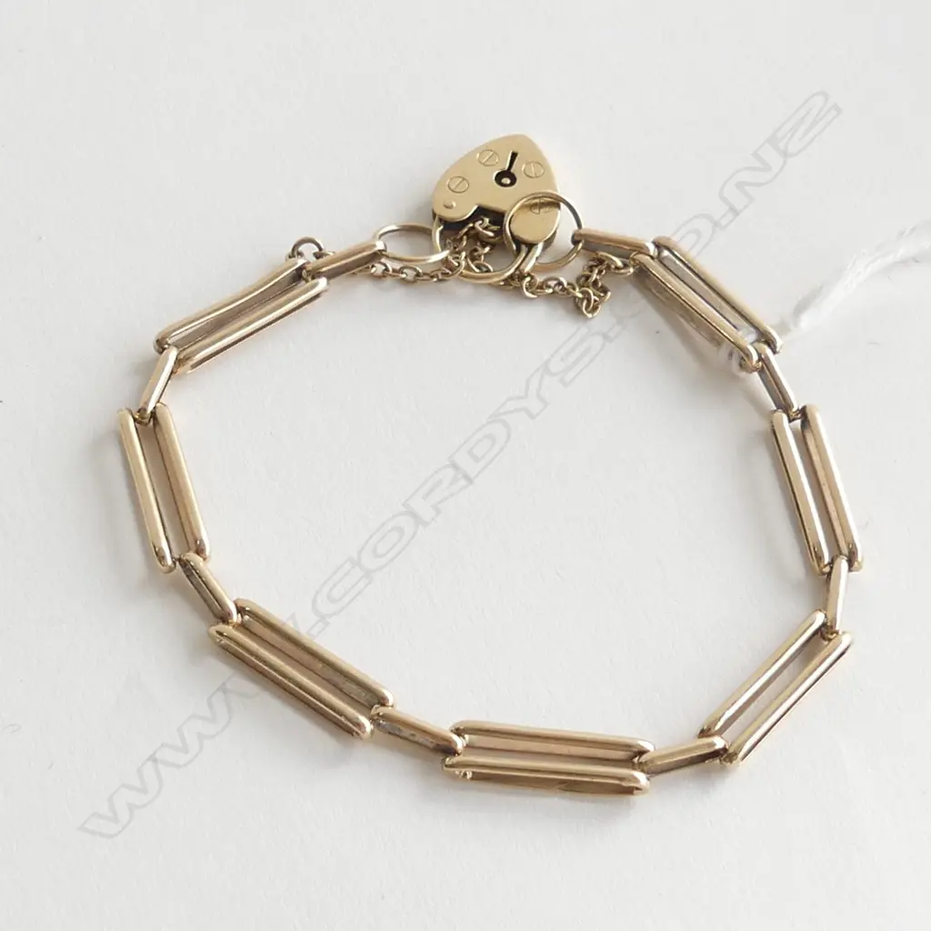 9ct. GOLD TWO-BAR GATE BRACELET 8.8gm Image 1++
