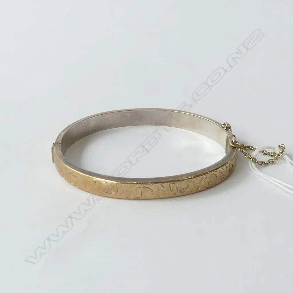ROLLED GOLD ON STG SILVER HOLLOW BANGLE SNAP BRACELET 12.3gm. Image 1++
