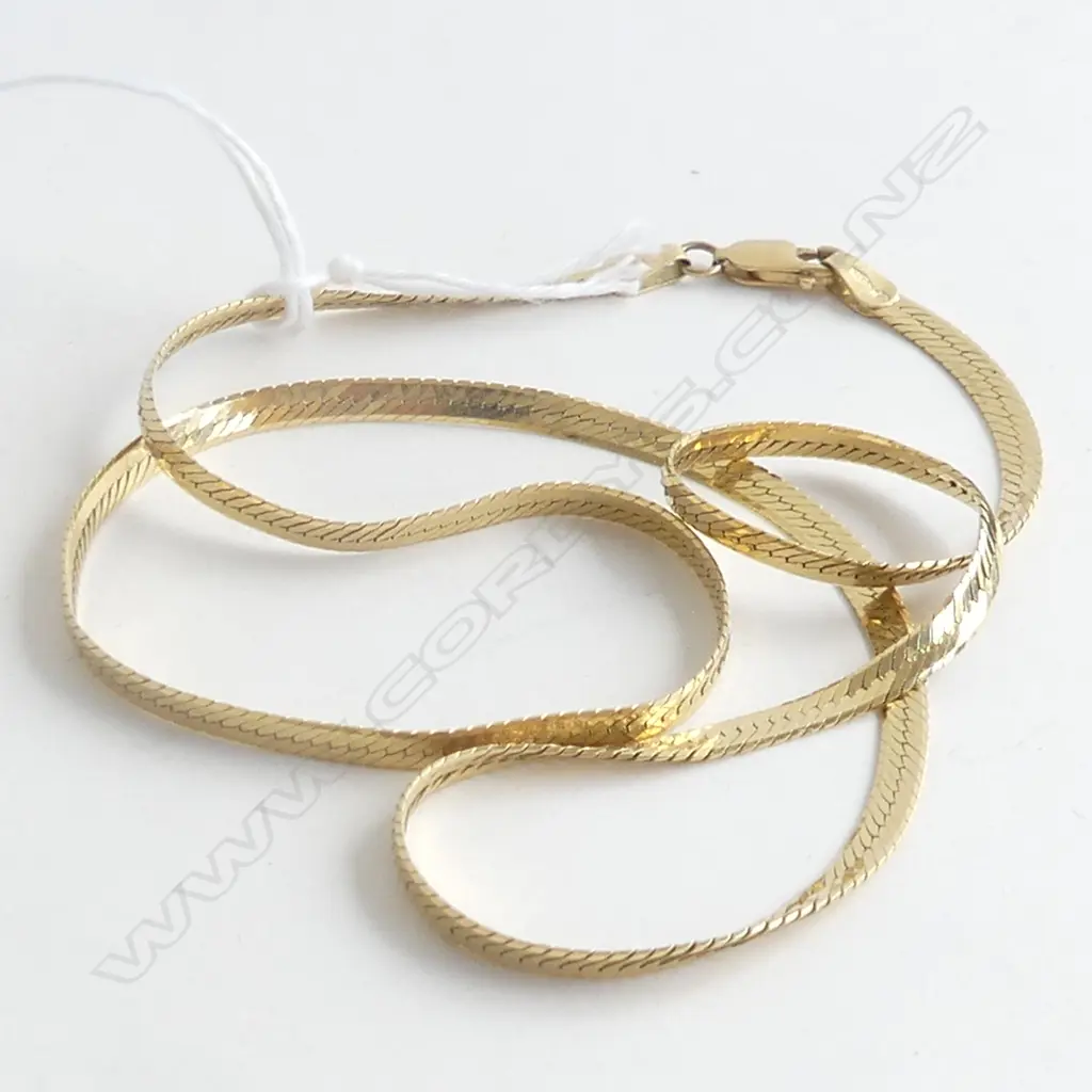 18ct. GOLD OMEGA FLAT CHAIN ITALIAN NECKLACE 9.5gm. Image 1++
