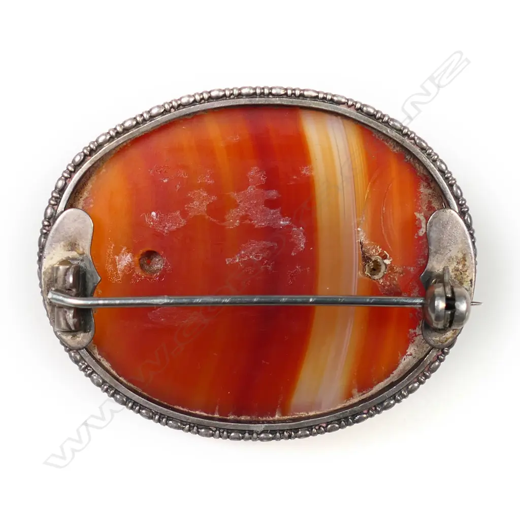 Silver banded agate brooch, Image 1++