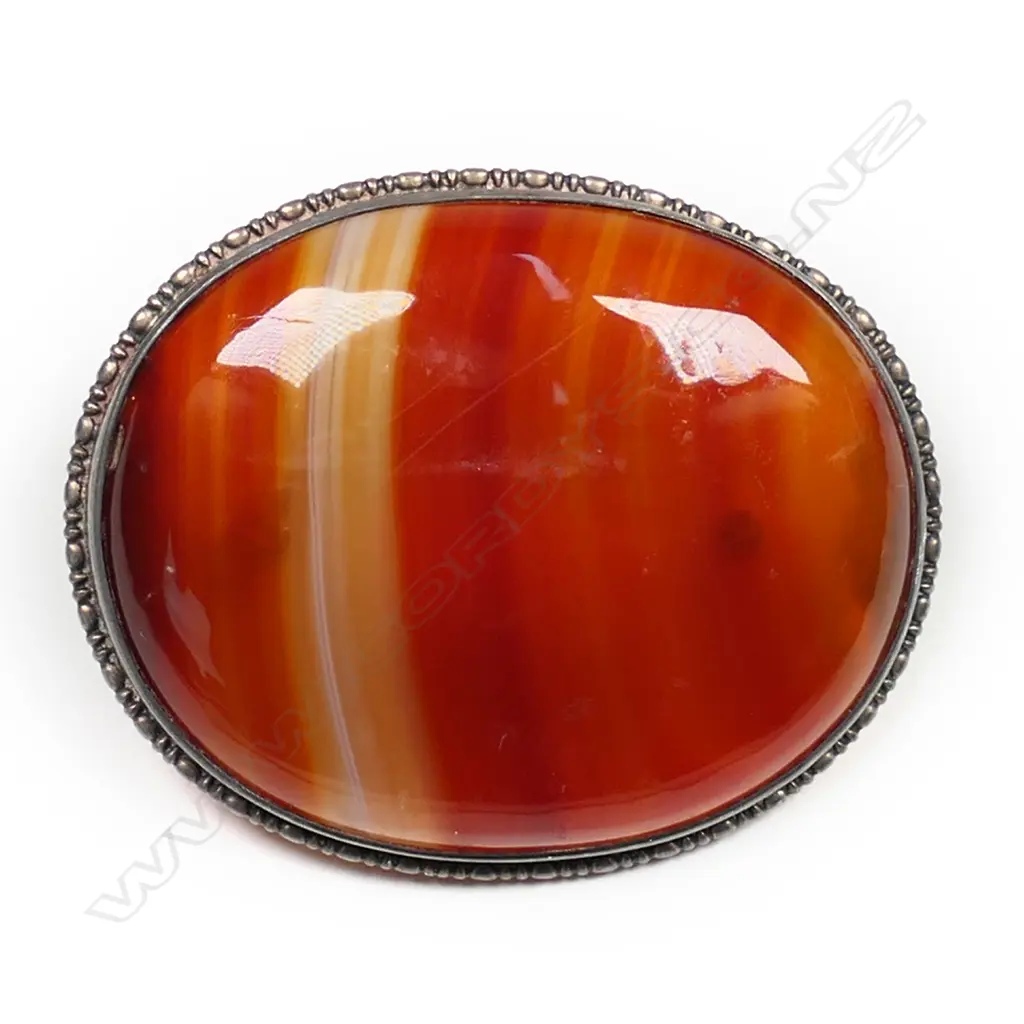 Silver banded agate brooch, Image 1++